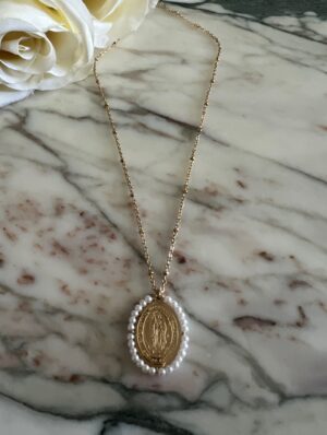 Collar medalla María